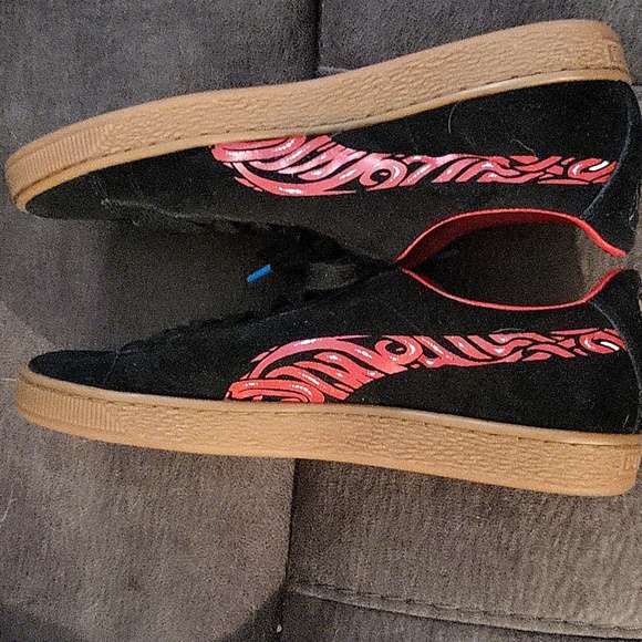 RARE PUMA X Santa CruZ skateboard collaboration size 10.5 mens - Picture 8 of 9